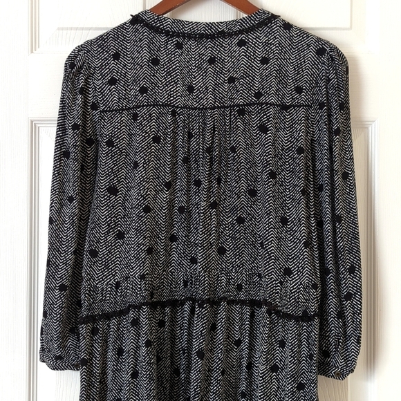 Maeve Anthropologie Galen Dotted Chevron Quarter Sleeve Mini Shift Dress Black M - Picture 13 of 13